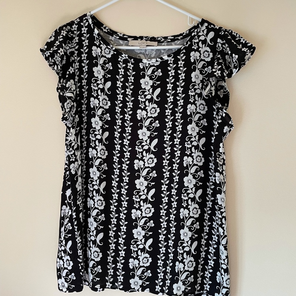 NWT Loft floral short sleeve blouse